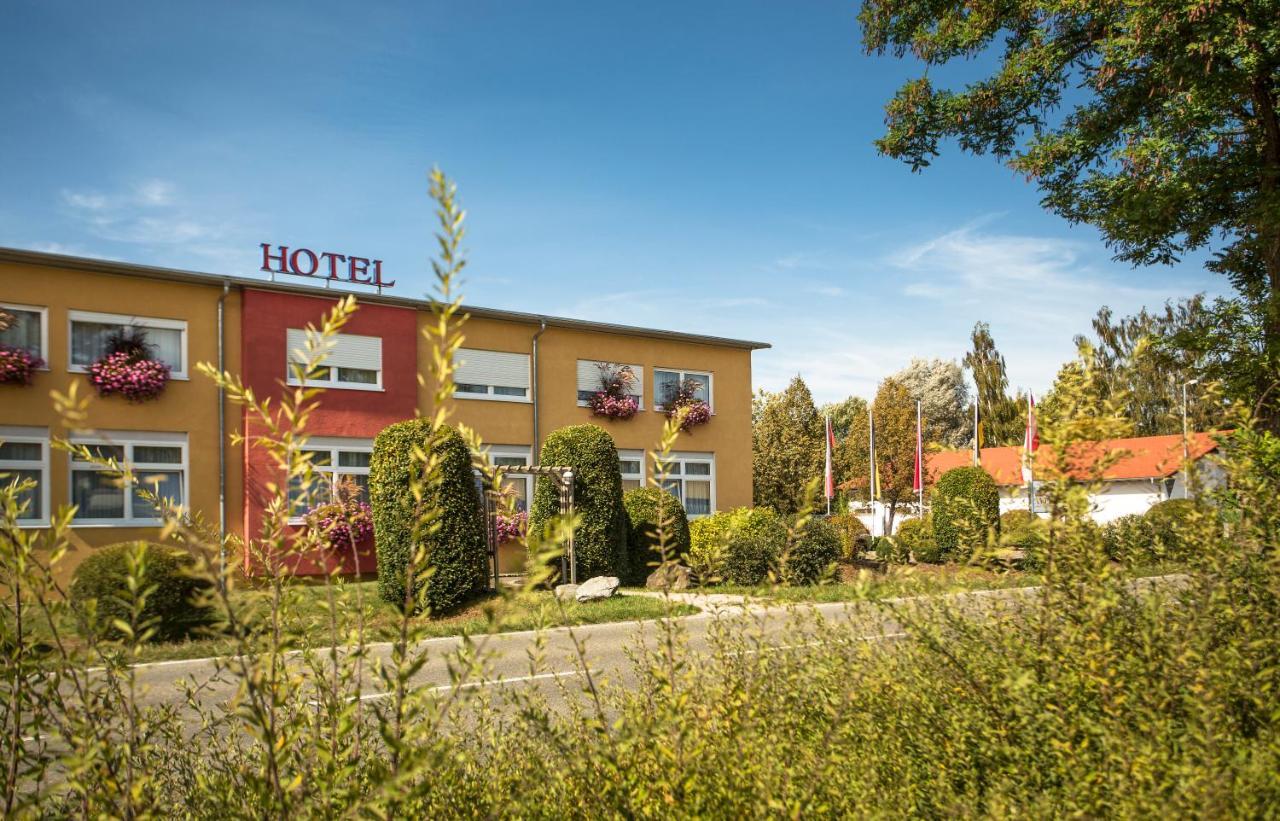 Hotel Amerika Бад-Шуссенрид Экстерьер фото